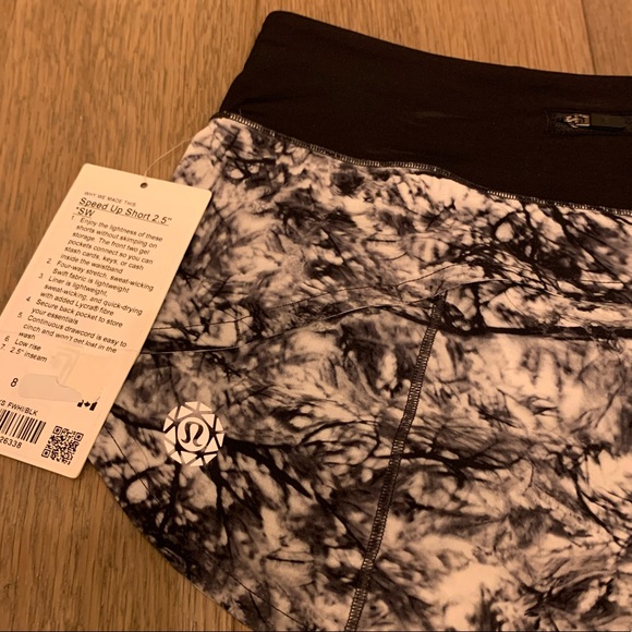 Lululemon Seawheeze speed up short size 8 - Picture 4 of 4